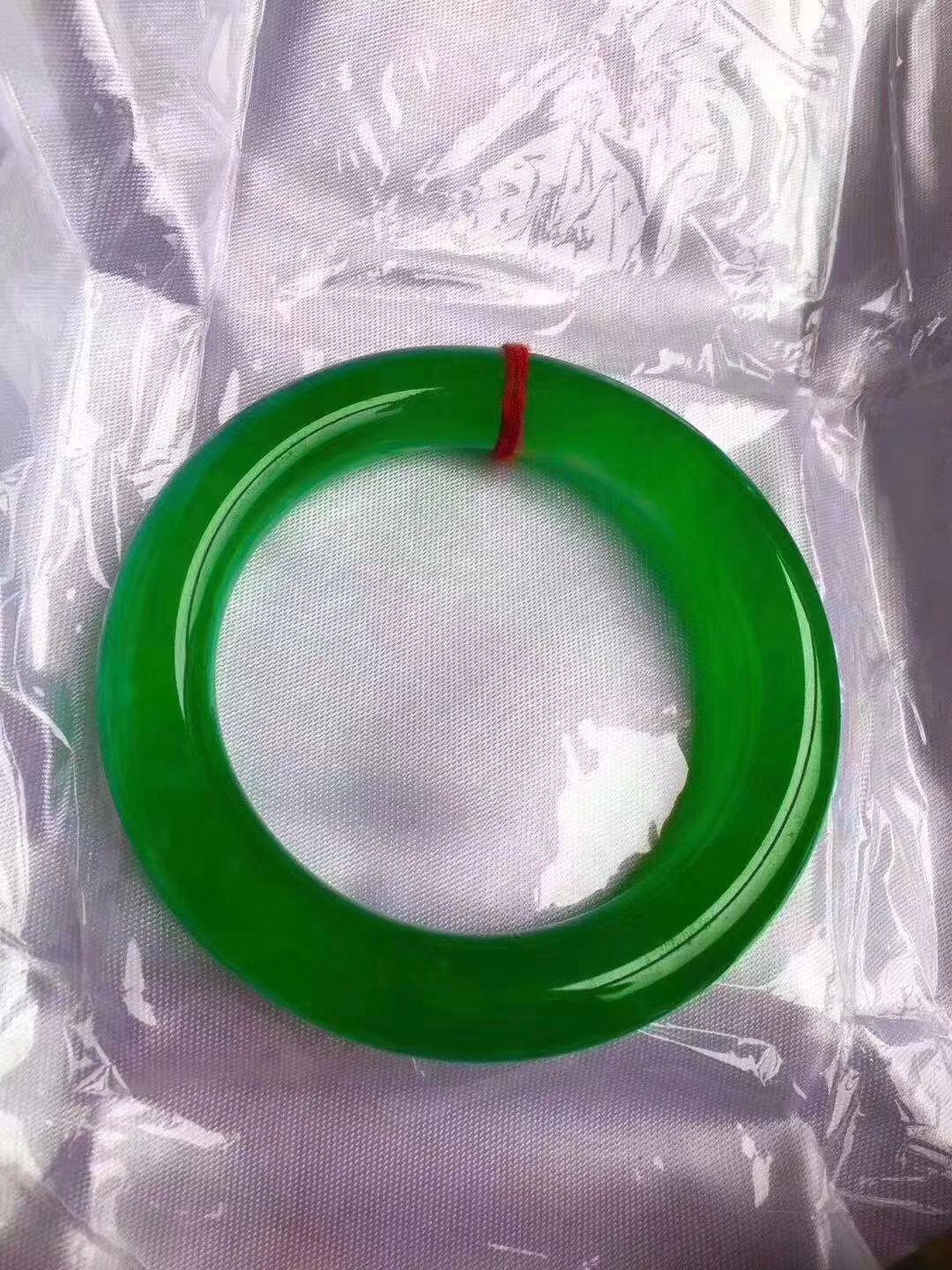 翡翠手鐲，銀手鐲